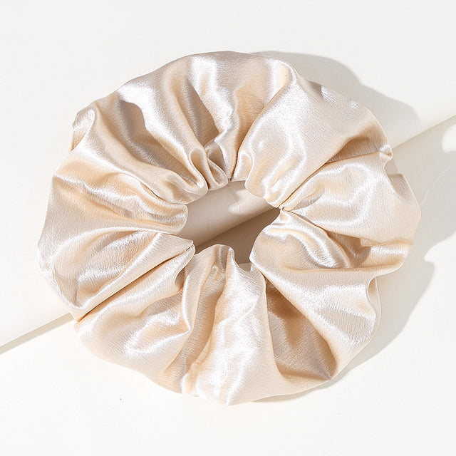 Satynowa duża gumka do włosów scrunchie