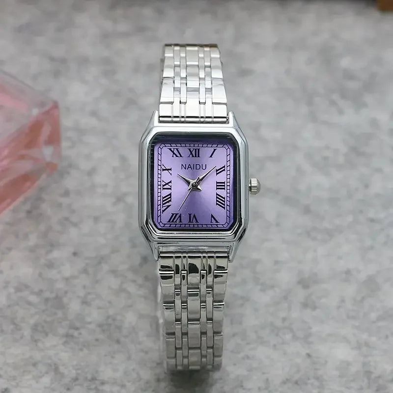 Zegarek kwarcowy w stylu Retro