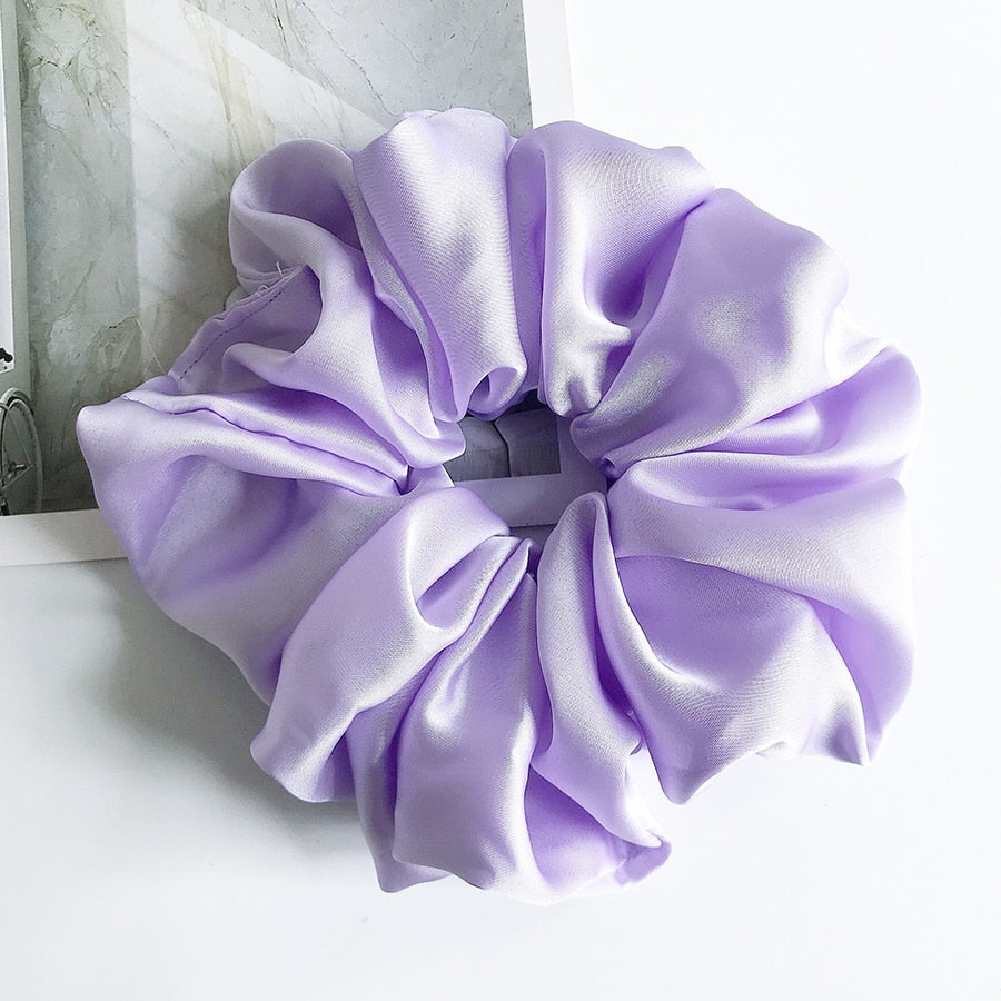 Satynowa duża gumka do włosów scrunchie