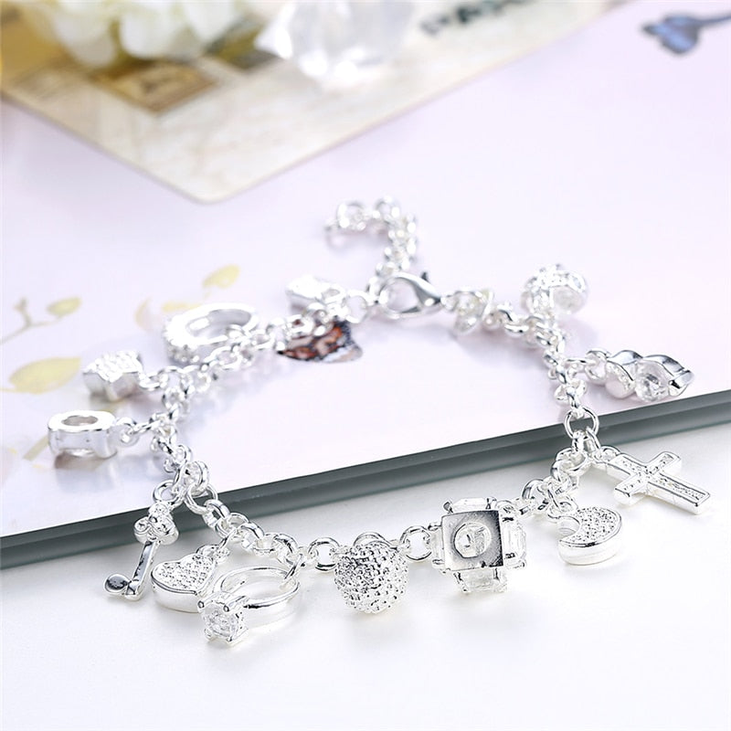 Srebrna bransoletka typu charms